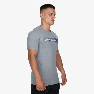 Under Armour Produkte CAMO CHEST STRIPE 