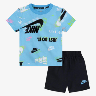 Nike Pantallona të shkurtra dhe bluzë Active Joy set 