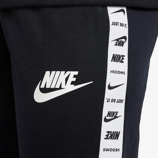 Nike Produkte FUTURA 