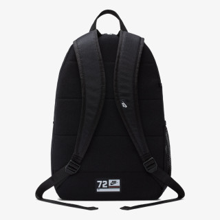 Nike Produkte Elemental 