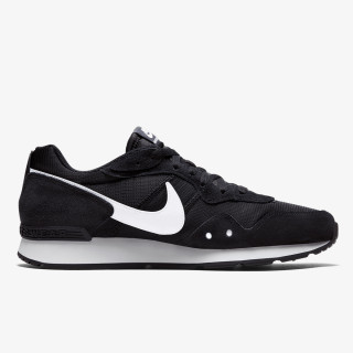 Produkte NIKE VENTURE RUNNER 