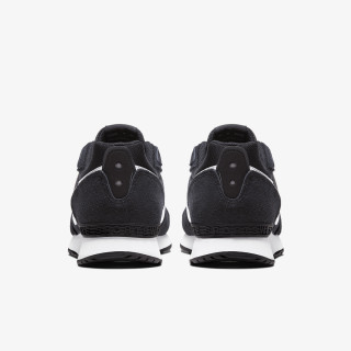 Produkte NIKE VENTURE RUNNER 