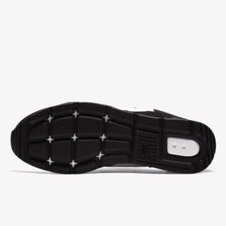 Produkte NIKE VENTURE RUNNER 