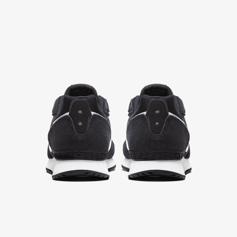 Produkte NIKE VENTURE RUNNER 