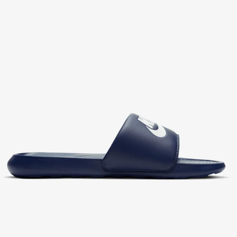 NIKE Shapka Victori One Slide 