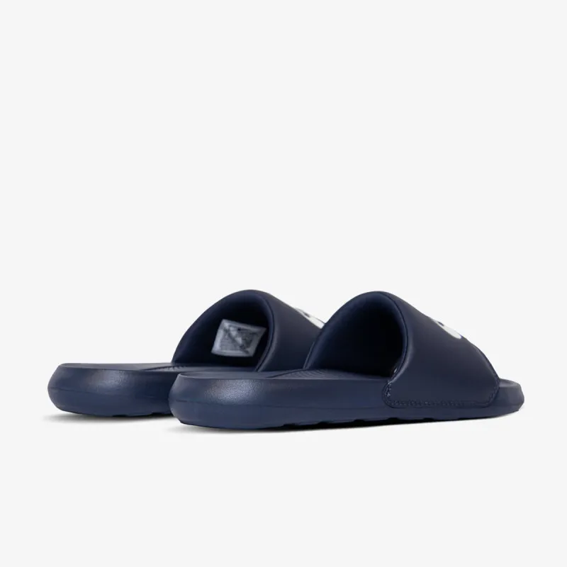 NIKE Shapka Victori One Slide 