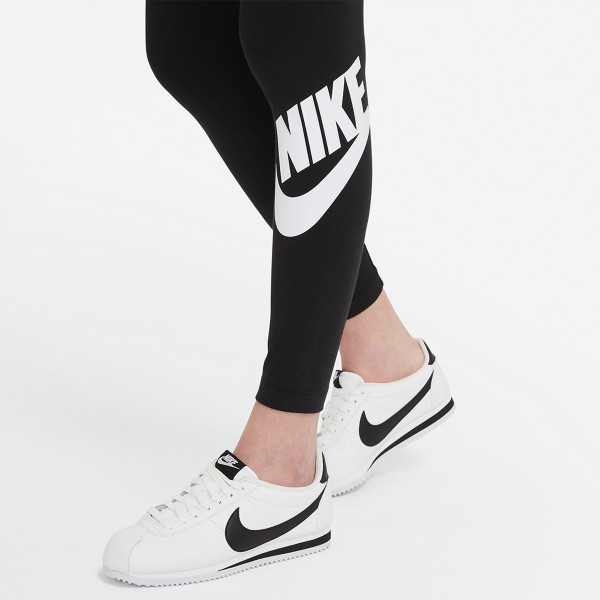 Nike Streçe Sportswear Essential 