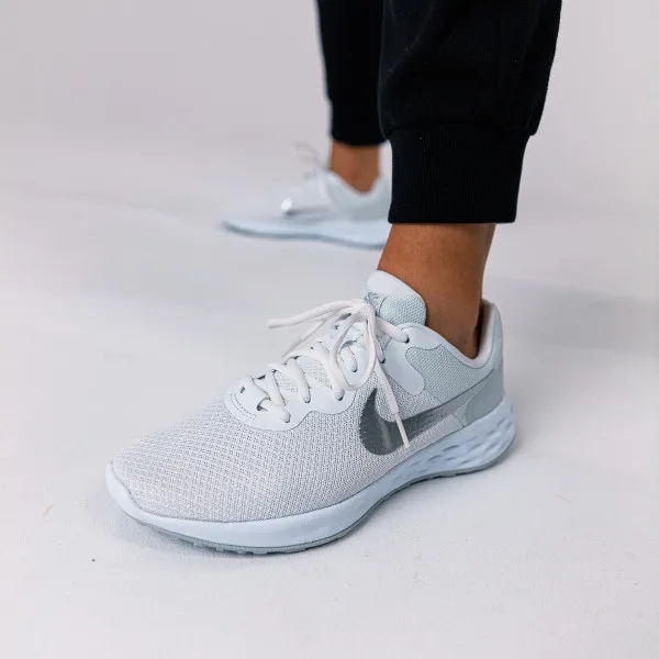 NIKE Atlete Revolution 6 Next Nature 
