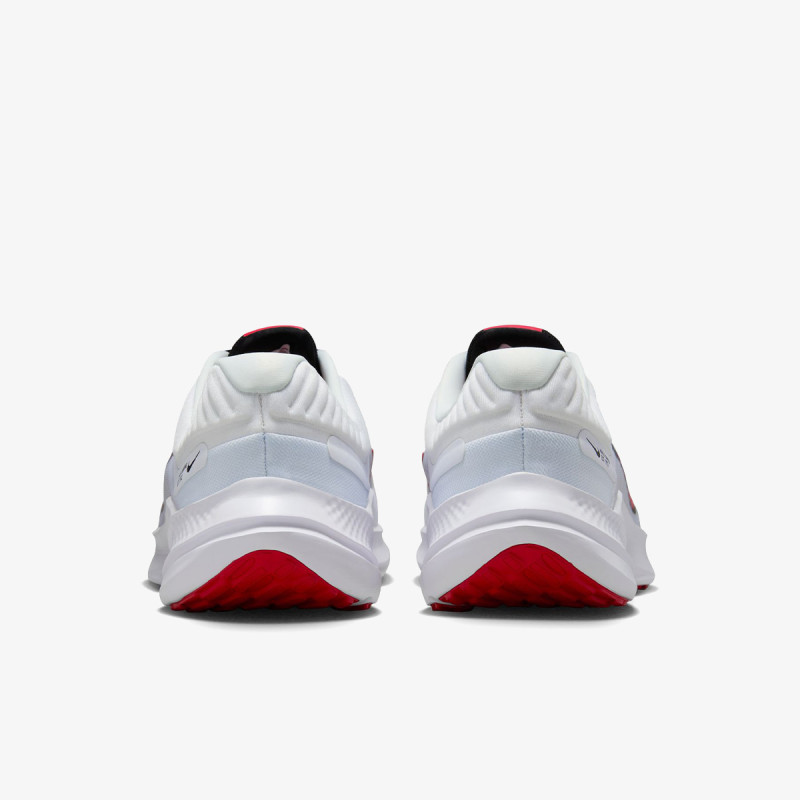 Produkte NIKE QUEST 5 