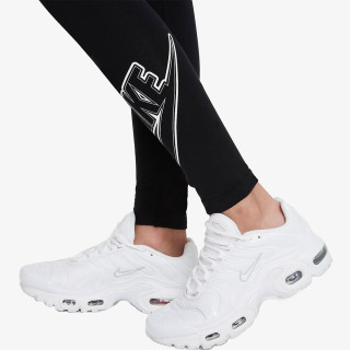 Nike Produkte Sportswear Favorites 