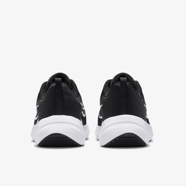Nike Atlete Downshifter 12 
