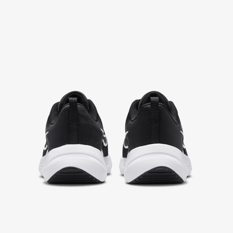 Nike Atlete Downshifter 12 