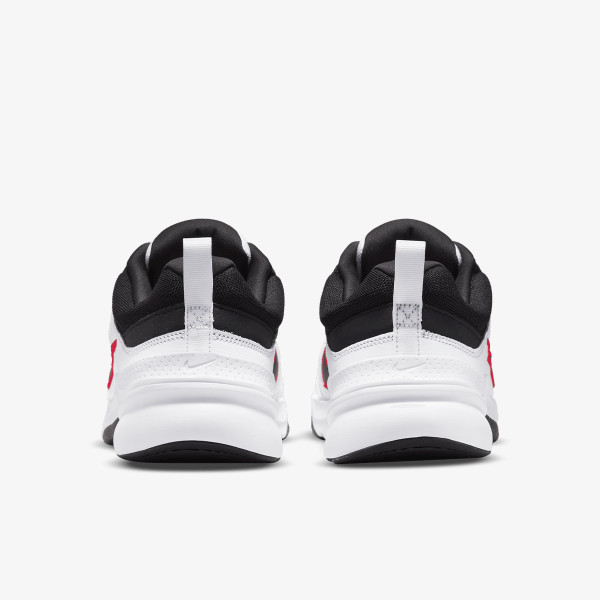 Nike Atlete Defy All Day 