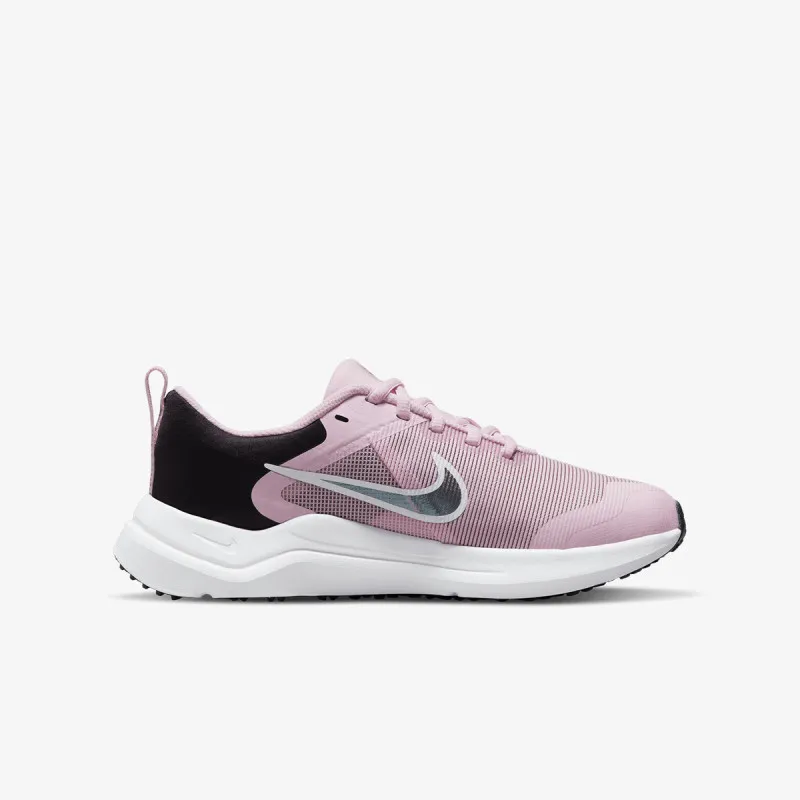 NIKE Atlete Downshifter 12 