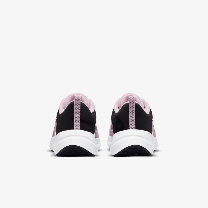 NIKE Atlete Downshifter 12 