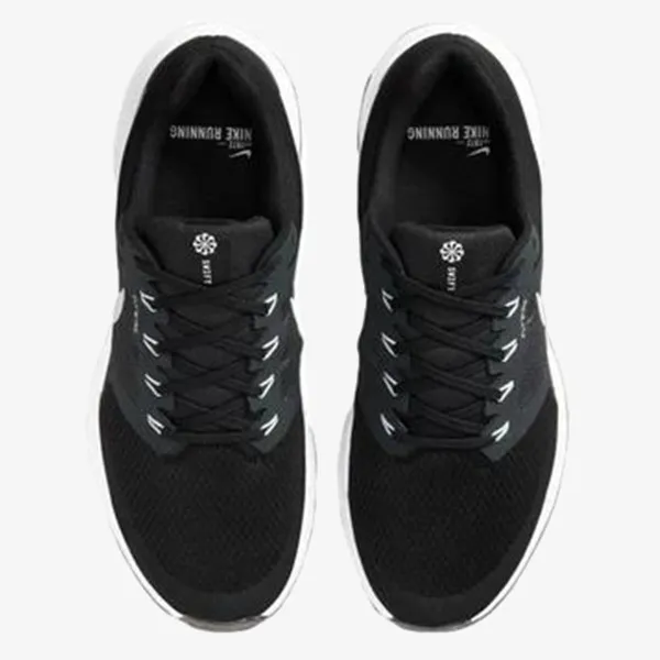 NIKE Atlete Run Swift 3 