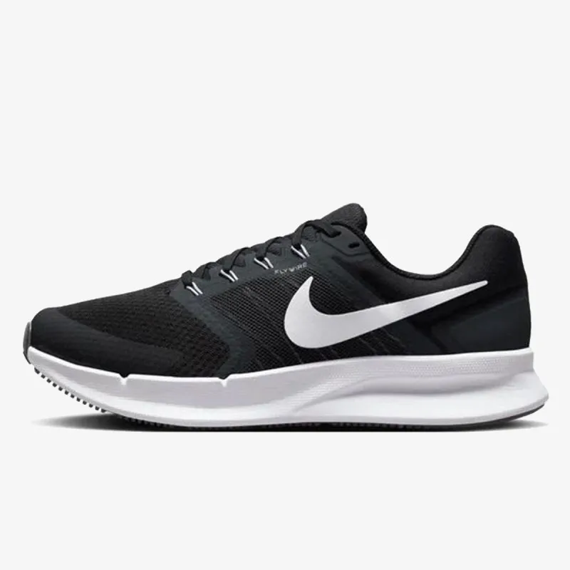 NIKE Atlete Run Swift 3 