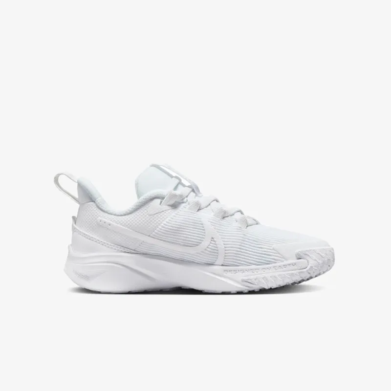 NIKE Atlete Star Runner 4 