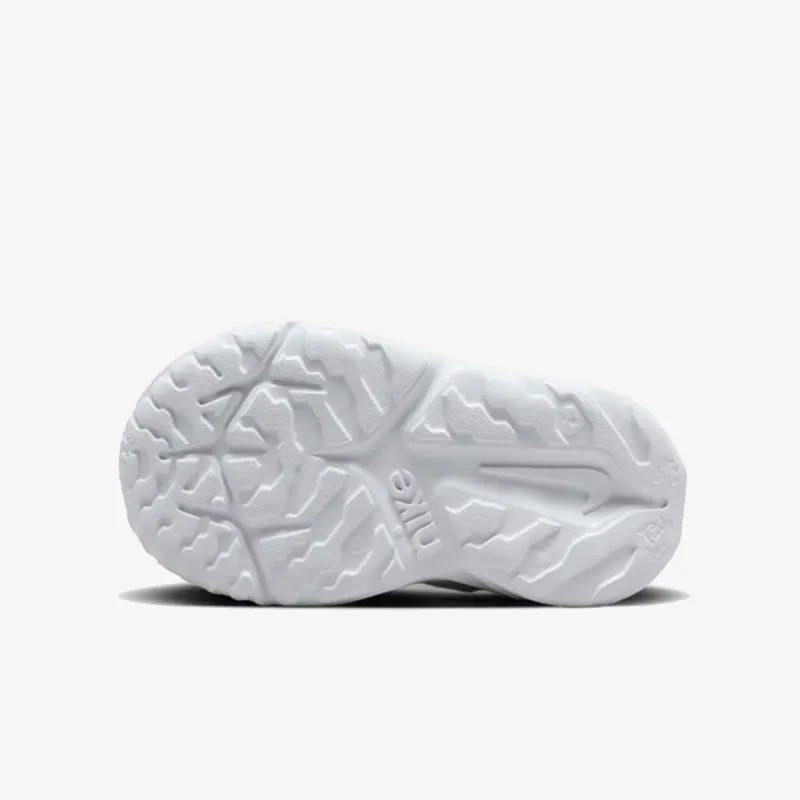 NIKE Atlete Star Runner 4 