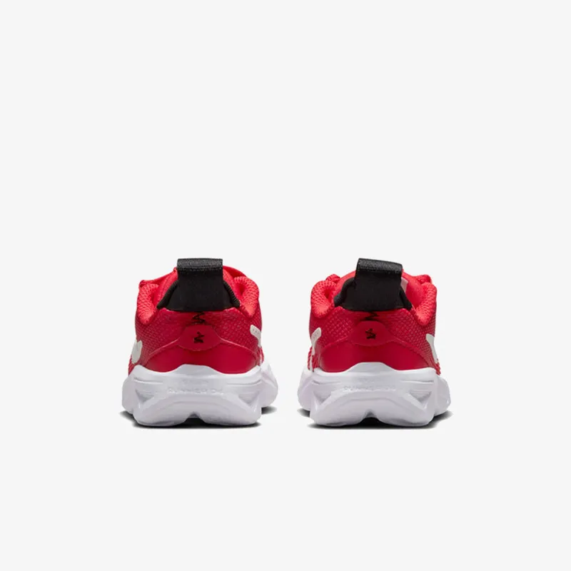 NIKE Atlete Star Runner 4 