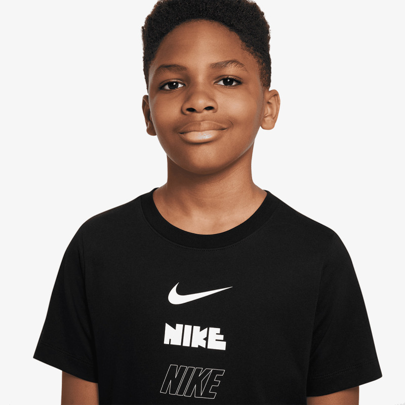 Nike Produkte Sportswear 