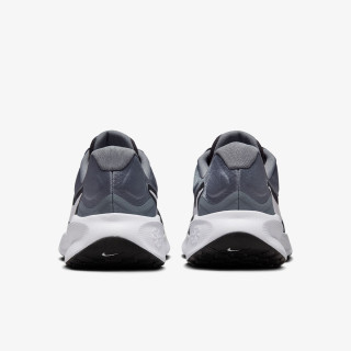 Nike Atlete Revolution 7 