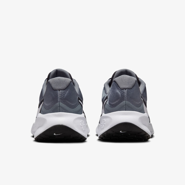 Nike Atlete Revolution 7 