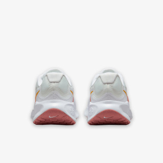 Nike Atlete Revolution 7 