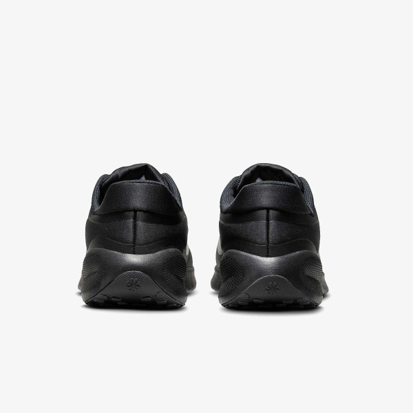 Nike Atlete Revolution 7 