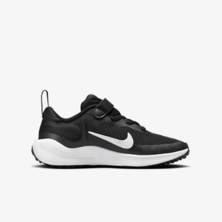 Nike Atlete Revolution 7 