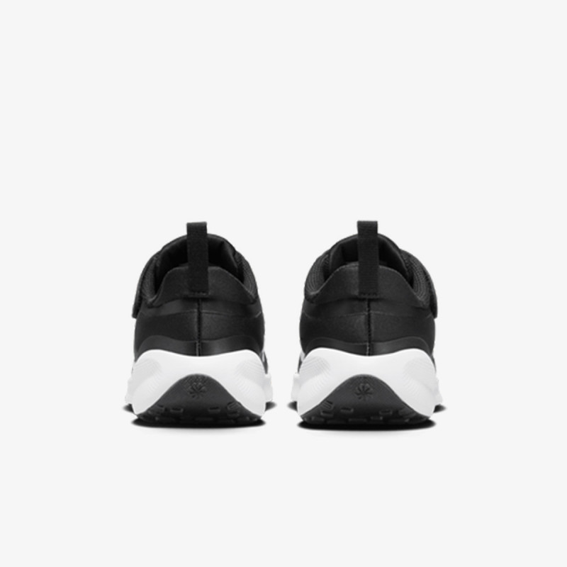 Nike Atlete Revolution 7 