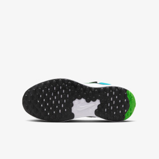 Nike Atlete Revolution 7 