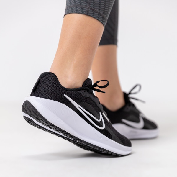 Nike Atlete Downshifter 13 