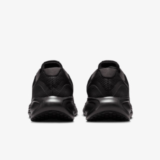 Nike Revolution 8 