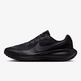Nike Revolution 8 