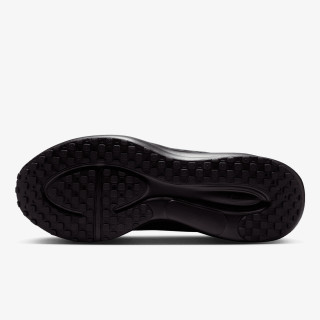 Nike Revolution 8 