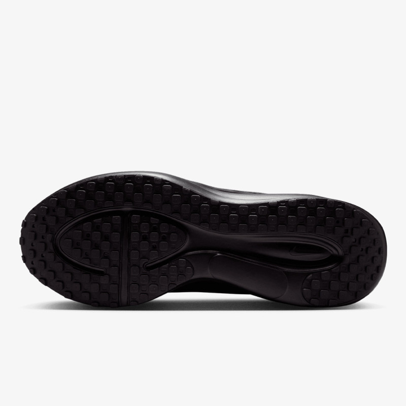 Nike Revolution 8 