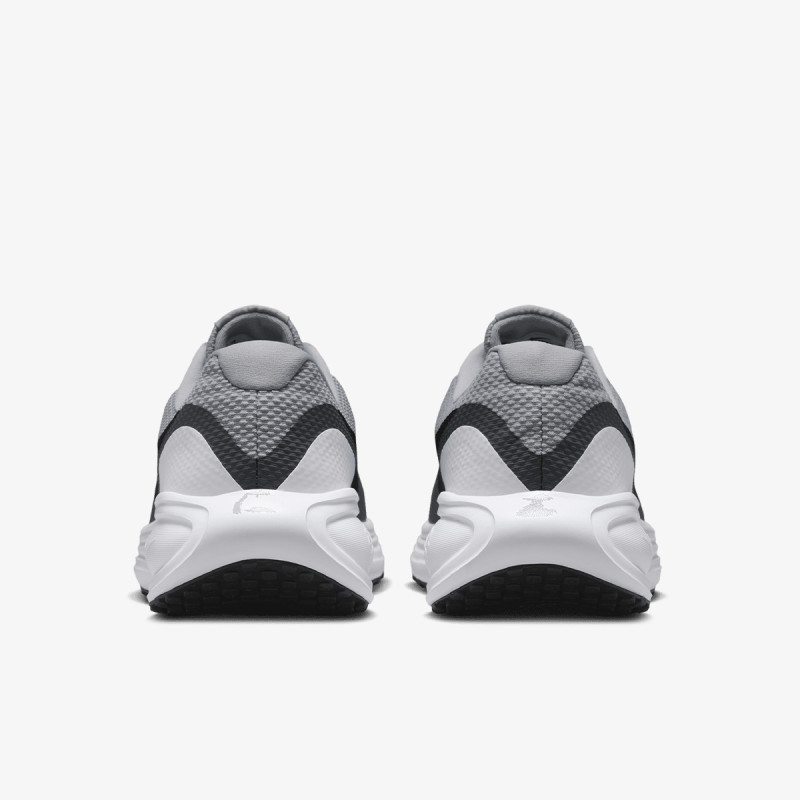Nike Atlete NIKE REVOLUTION 8 