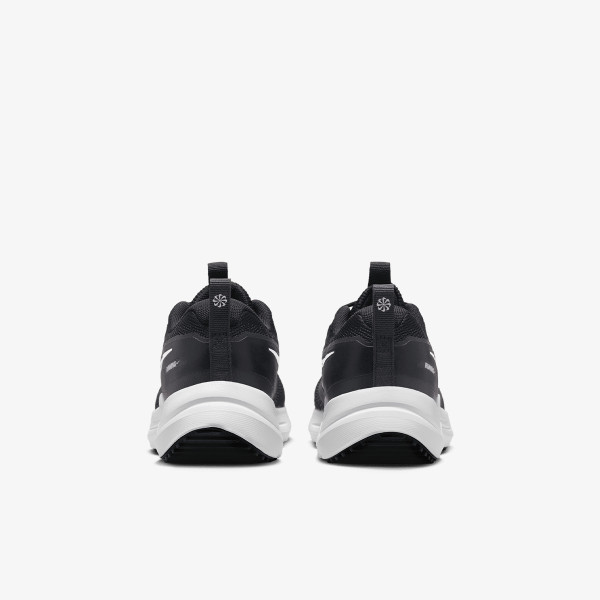 Nike Atlete Cosmic Runner 