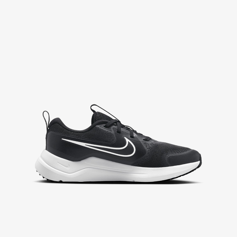 Nike Atlete Cosmic Runner 