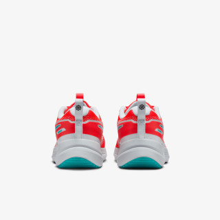 Nike Atlete Cosmic Runner 