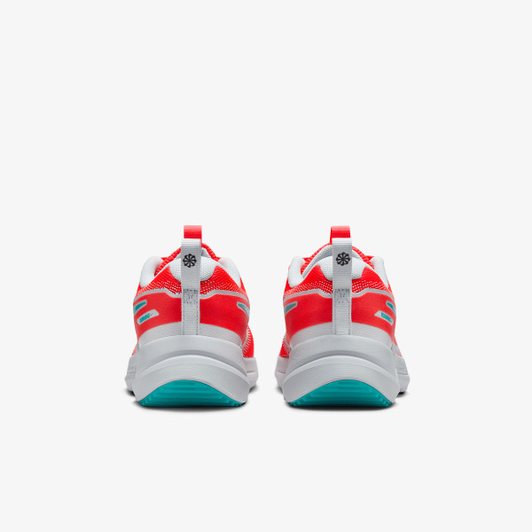 Nike Atlete Cosmic Runner 