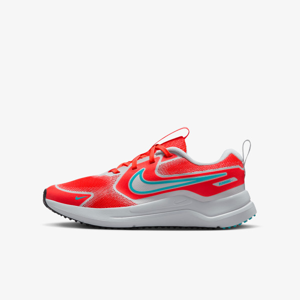 Nike Atlete Cosmic Runner 