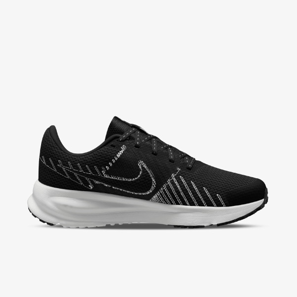 Nike Atlete W NIKE RUN DEFY 