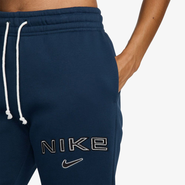 Nike Produkte Phoenix 