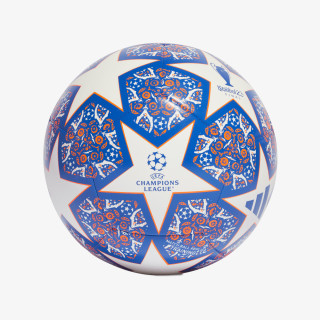 Produkte UCL Training Istanbul 