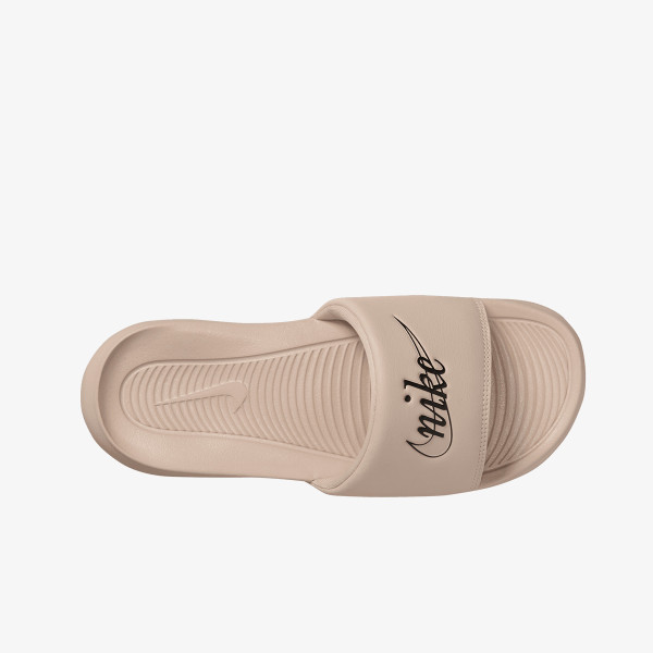 Nike Shapka W NIKE VICTORI ONE SLIDE-LOGO 