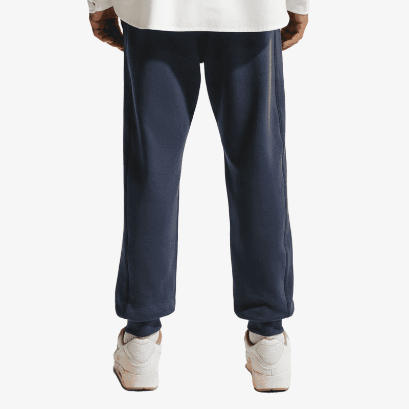 M NK CLUB VARSITY JOGGER 